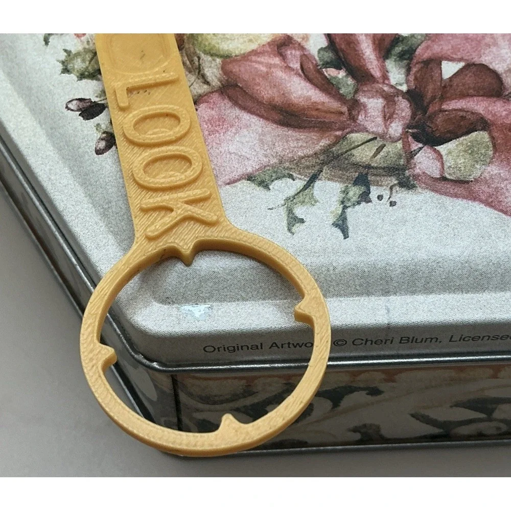Holiday Hexagonal‎ Wreath Cookie Tin with Art by Cheri Blum-Empty